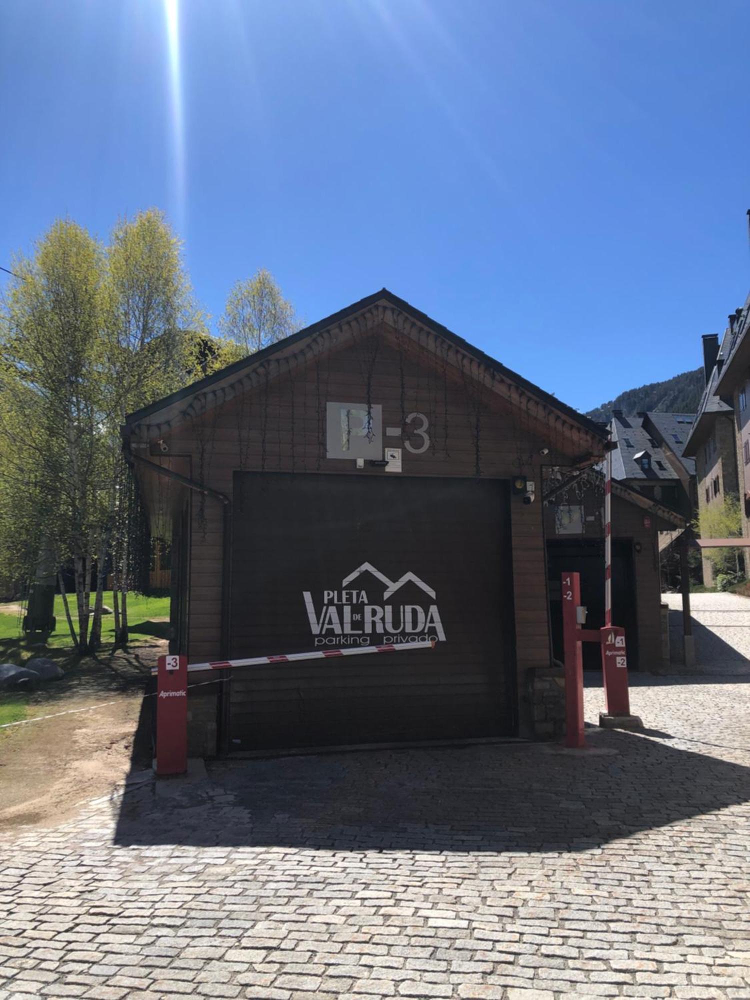 En Baqueira A 100 Metros De La Telecabina Apartament *